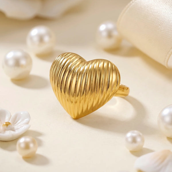 PAJURI Ring Anti-Tarnish Ribbed Heart Shape (Adjustable Size)