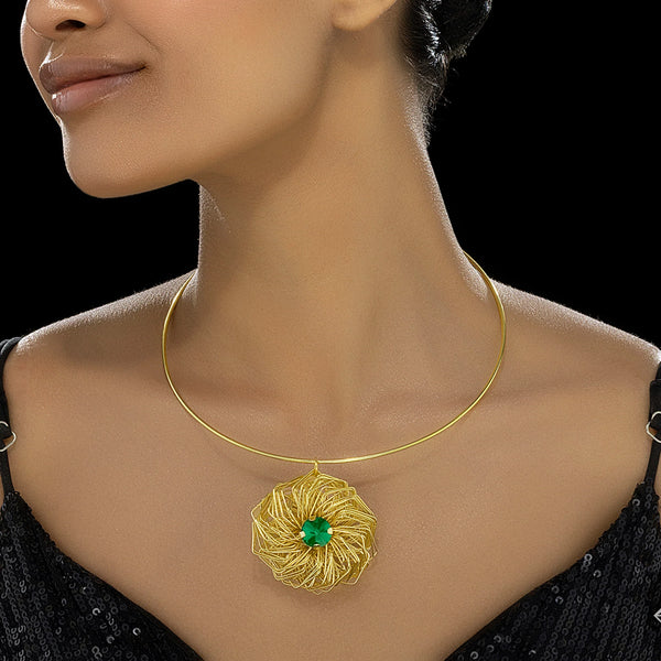 PAJURI Necklace Anti-Tarnish Golden Nest Emerald Hasli