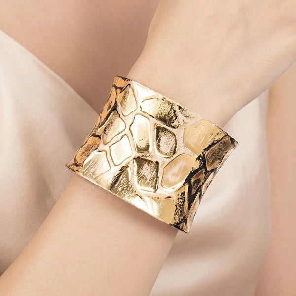 PAJURI Bracelet Anti-Tarnish Giraffe Print Wide Cuff (Adjustable Size)