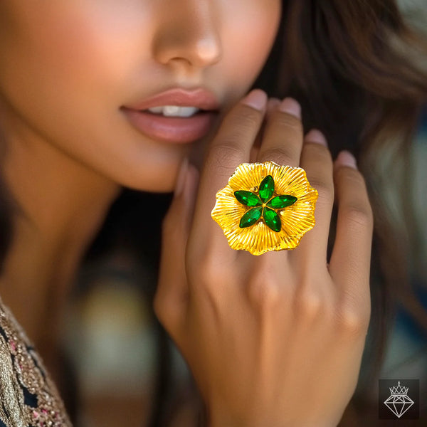 PAJURI Ring Anti-Tarnish Emerald Flower (Adjustable Size)