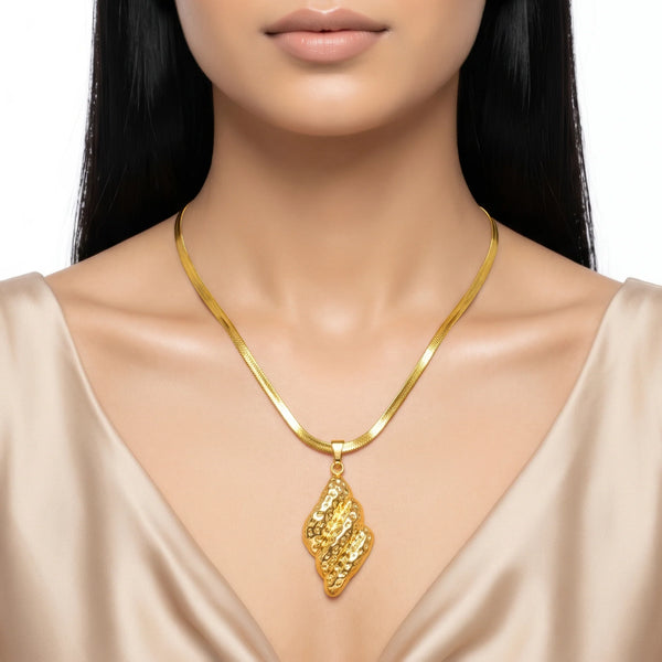 PAJURI Necklace Anti-Tarnish Abstract Diamond Pendant